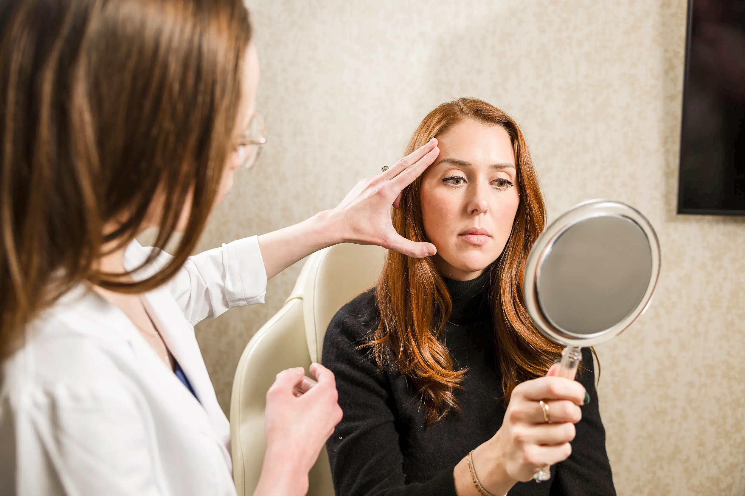 Consulting for face and neck lift procedure